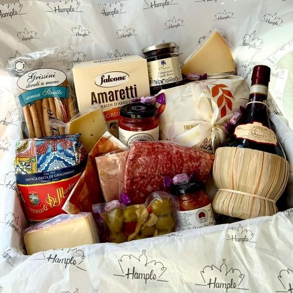 La Mamma Classic Italian Christmas Hamper Italian food hampers from Hample